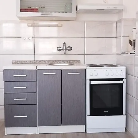 アパート Cagalj トロギール